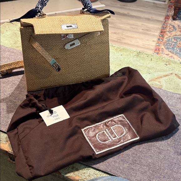 DLD Ville Mini Bandana Top Handle Bag w Strap - Picture 4 of 6